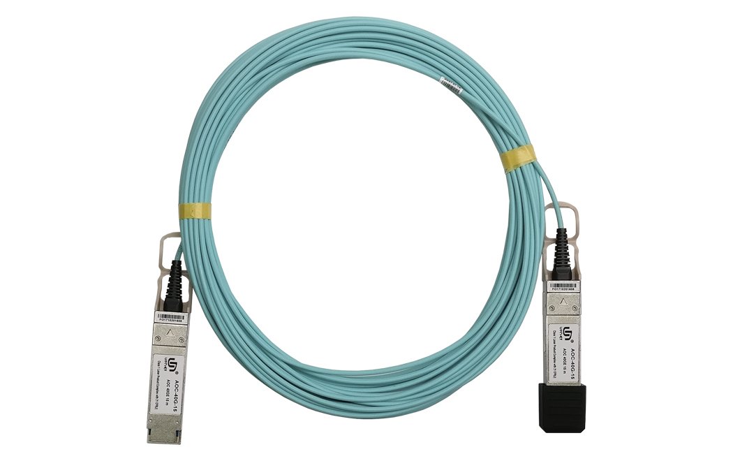 Active Optical Cable (AOC) QSFP+/QSFP+, OM3, 40 Гбит/с